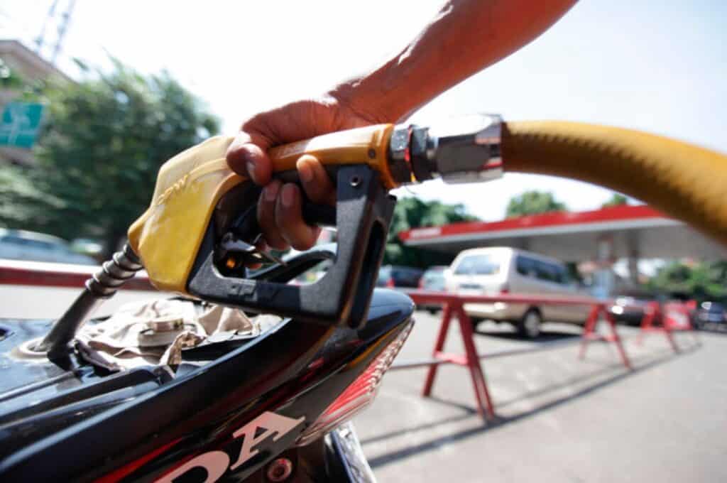 economizar combustivel - Moto Honda Motopel