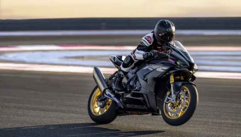 Saiba mais sobre os modos de pilotagem - Moto Honda Motopel
