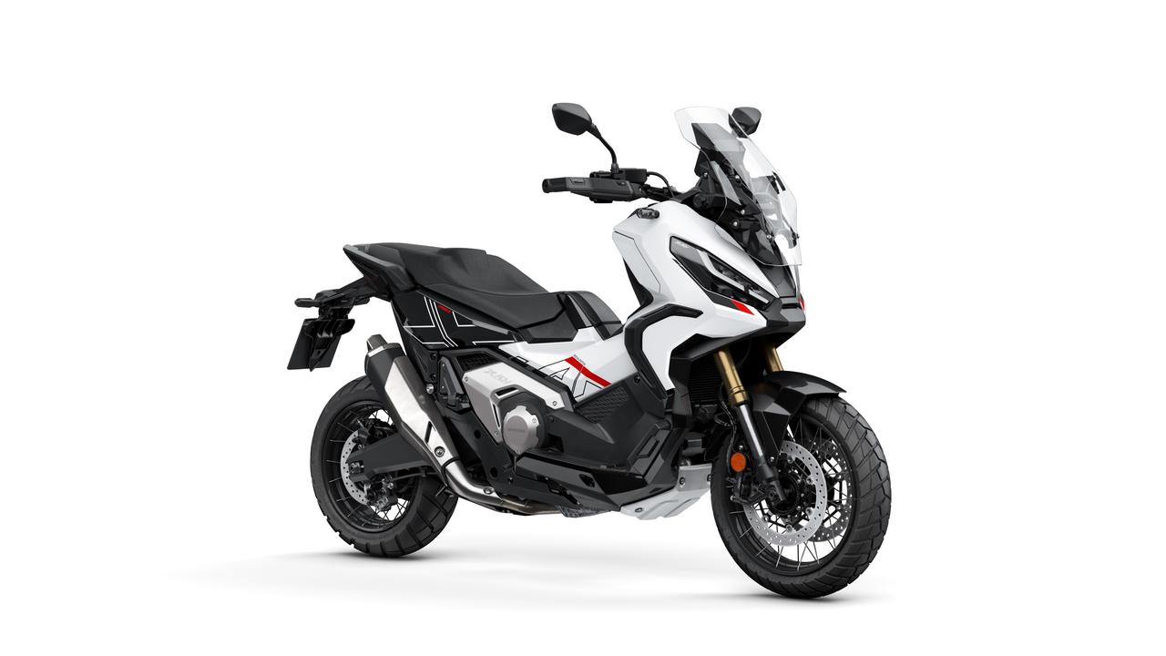 Honda X-ADV 2024: a scooter aventureira nº 1 chega em cores