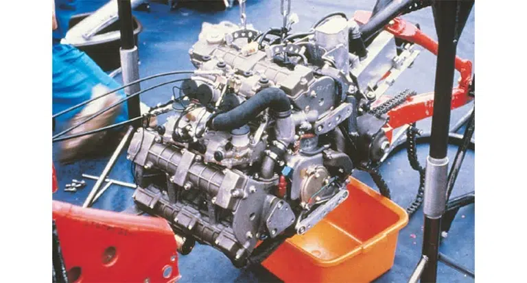 motor exposto motocicleta honda nr500 - Moto Honda Motopel